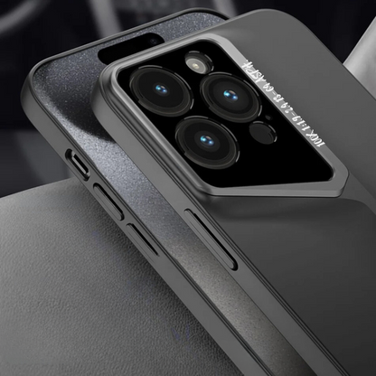 BladeSkin ultratunn titanium iPhone-fodral