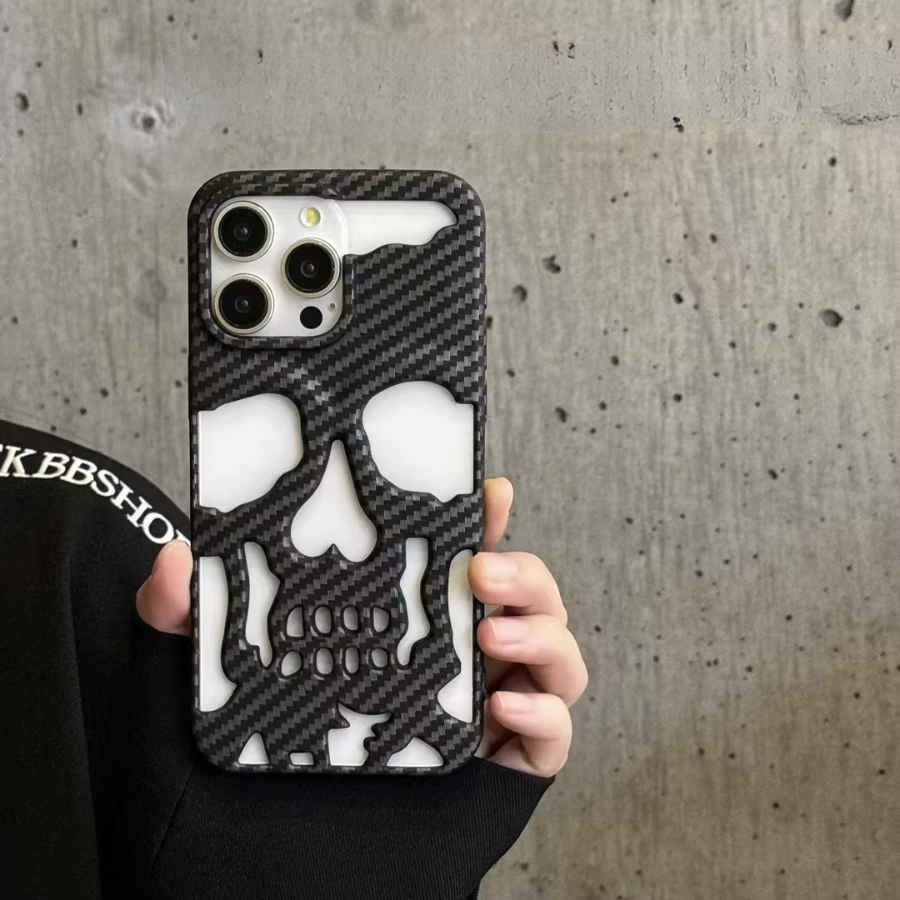 Phantom Edge - iPhone-fodral av kolfiber