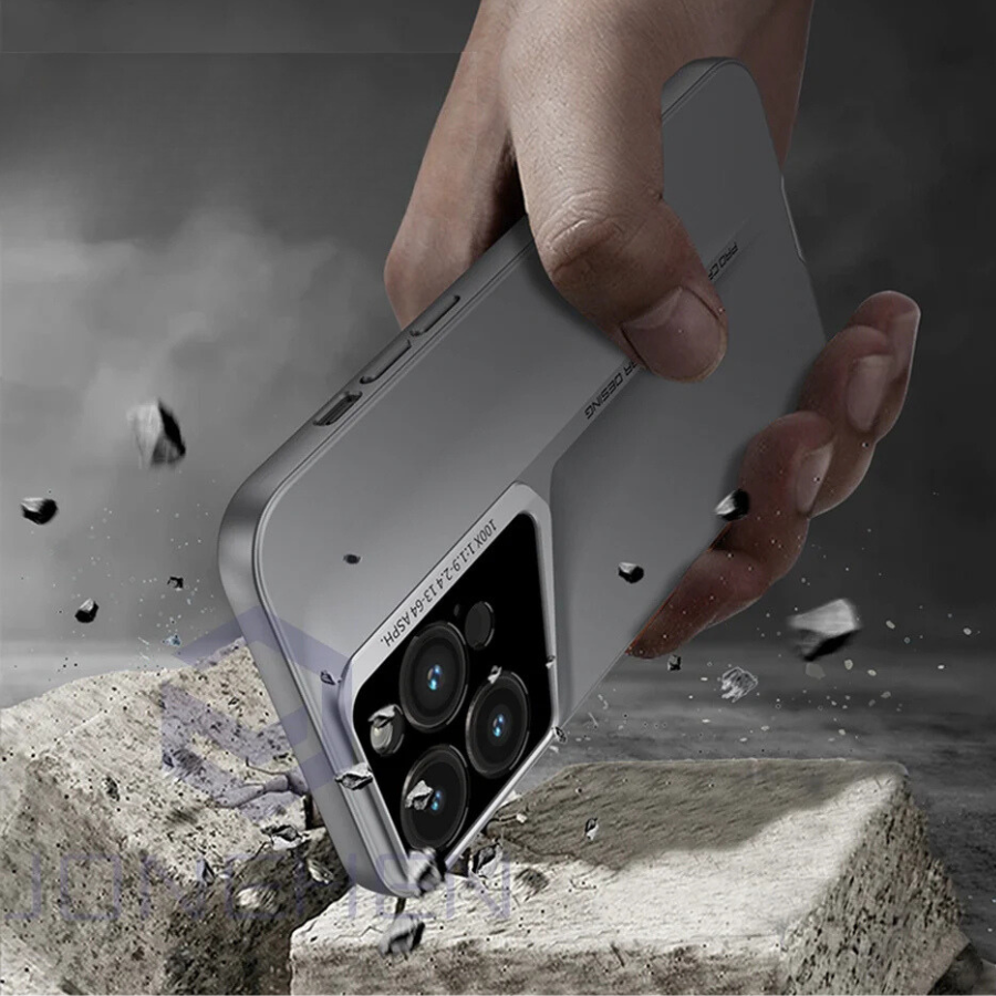 BladeSkin ultratunn titanium iPhone-fodral