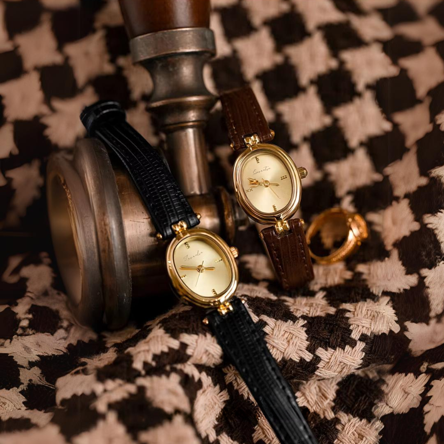 Gyllene timmen retro kvartsur