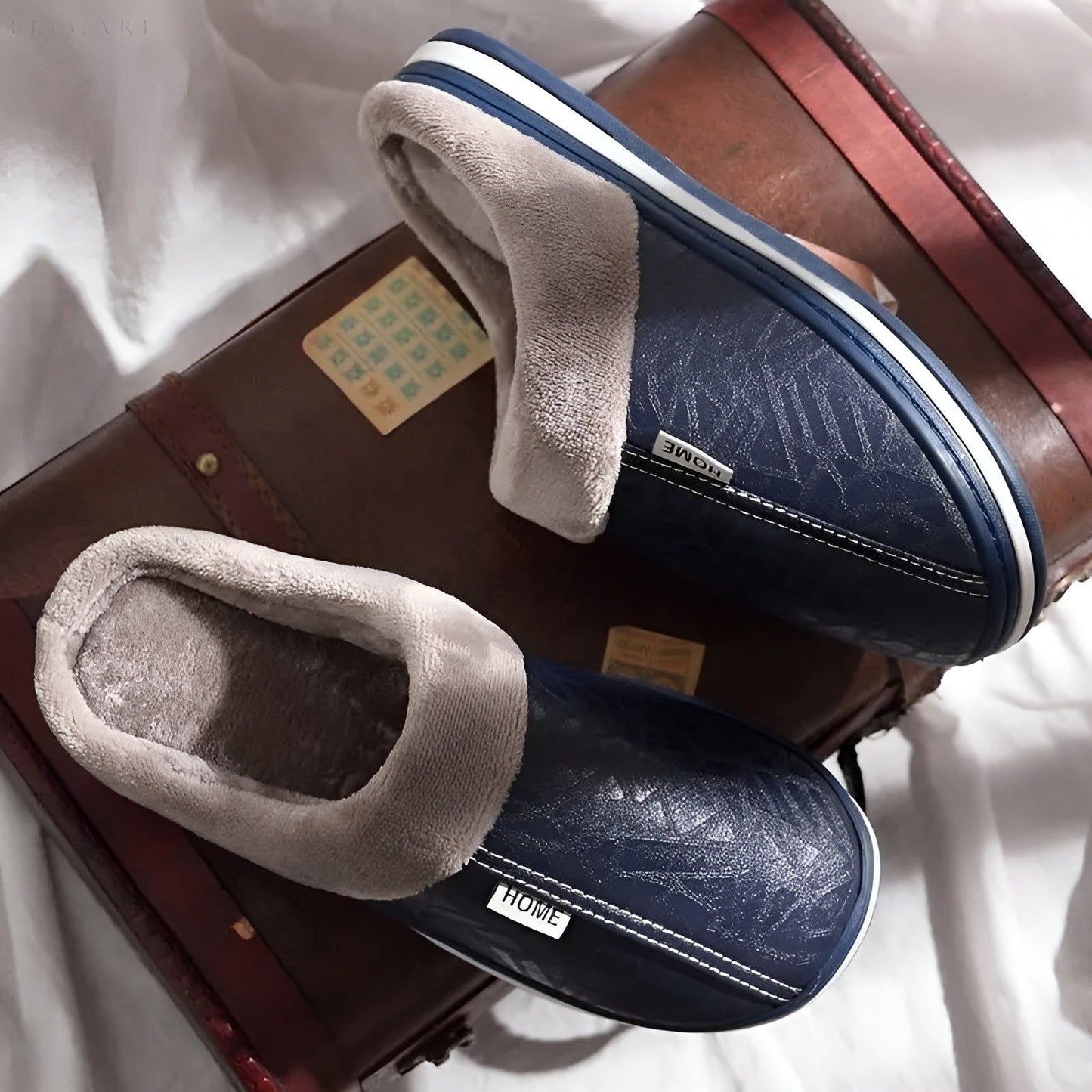 CozyWalk Slippers - Vattentäta tofflor i läder