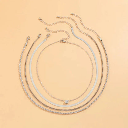 Renata Signature Flerskiktat Halsband