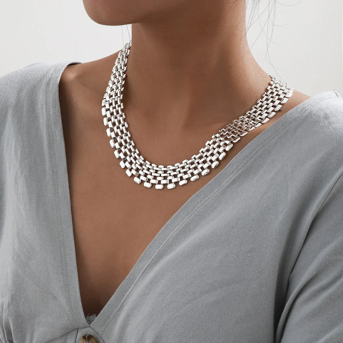 Astrid halsband i nätstil