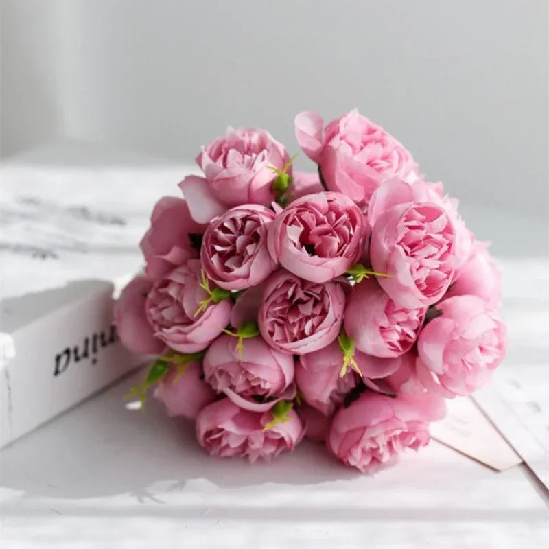 Tranquility - Silkblommor Pionbukett